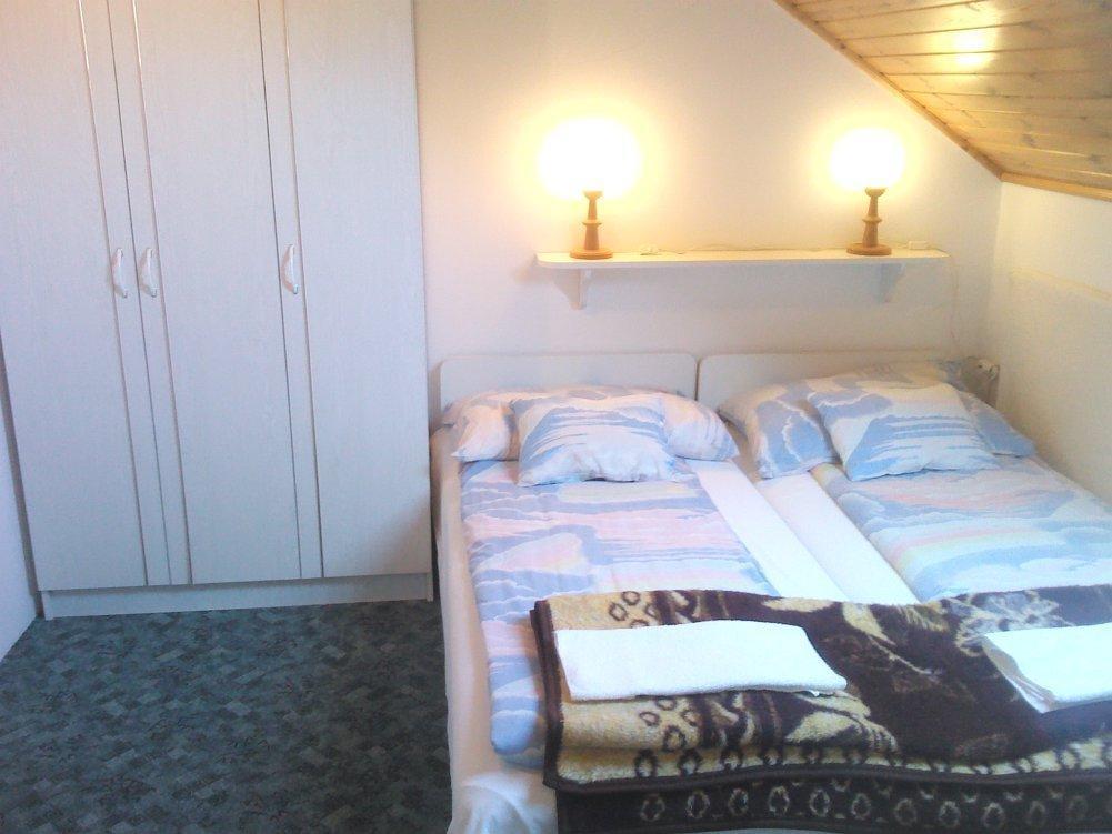 Napfeny Apartment Keszthely Zimmer foto